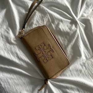 Tory Burch wallet